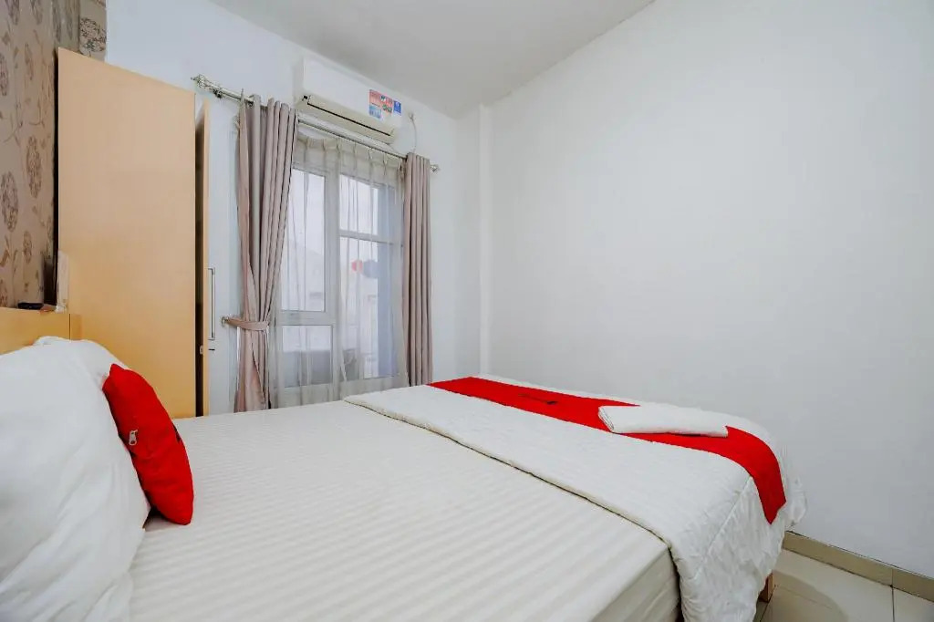 RedDoorz Syariah near Metropolitan Mall Bekasi
