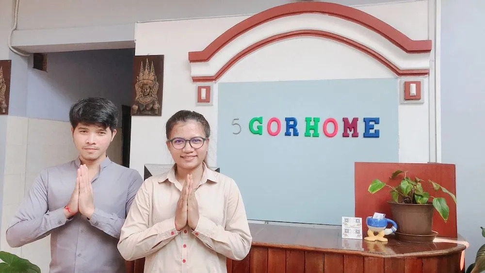 Golden Ganesha Villa - Hostel