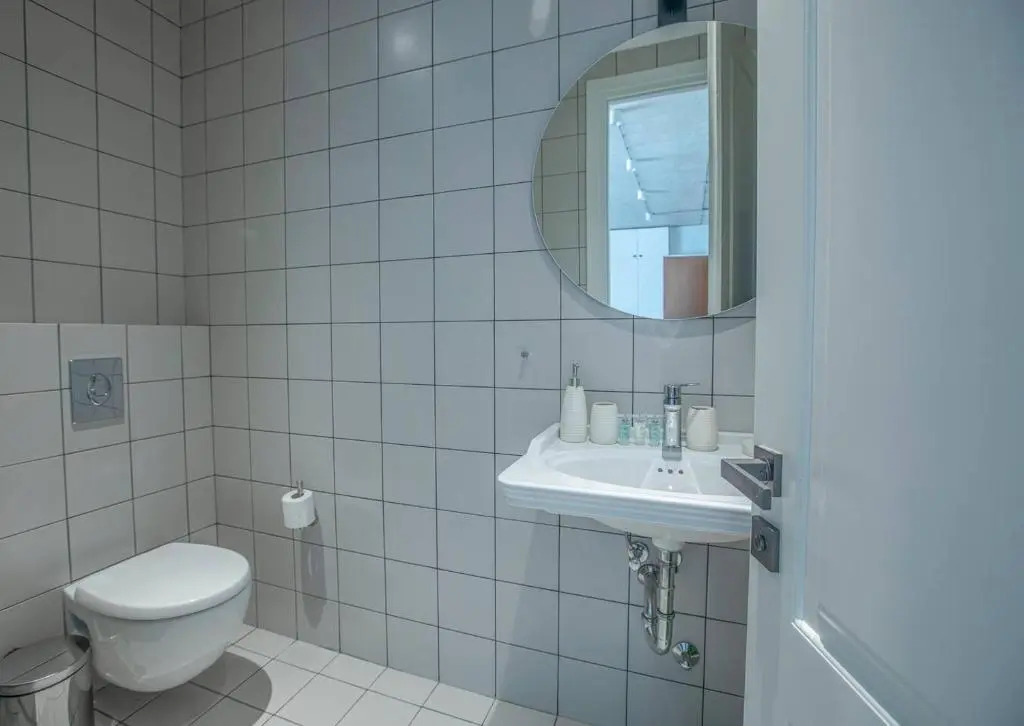 2BR apartment with 2 balconies in heart of the city