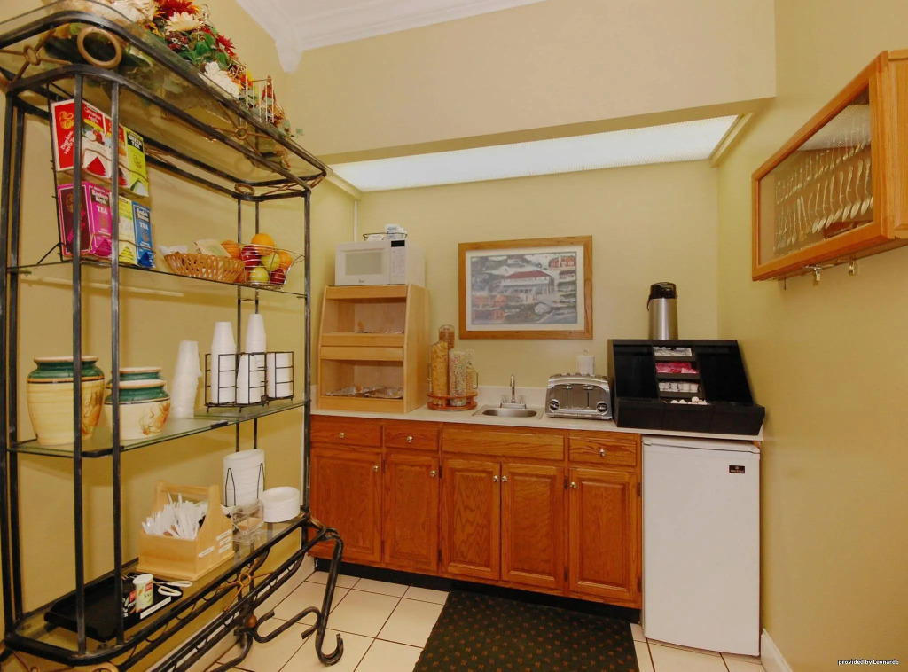 Best Western Wilderness Trail Inn