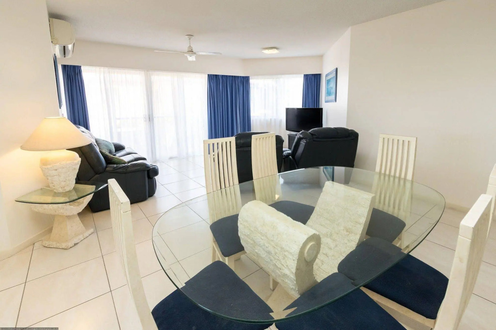 White Crest Apartments