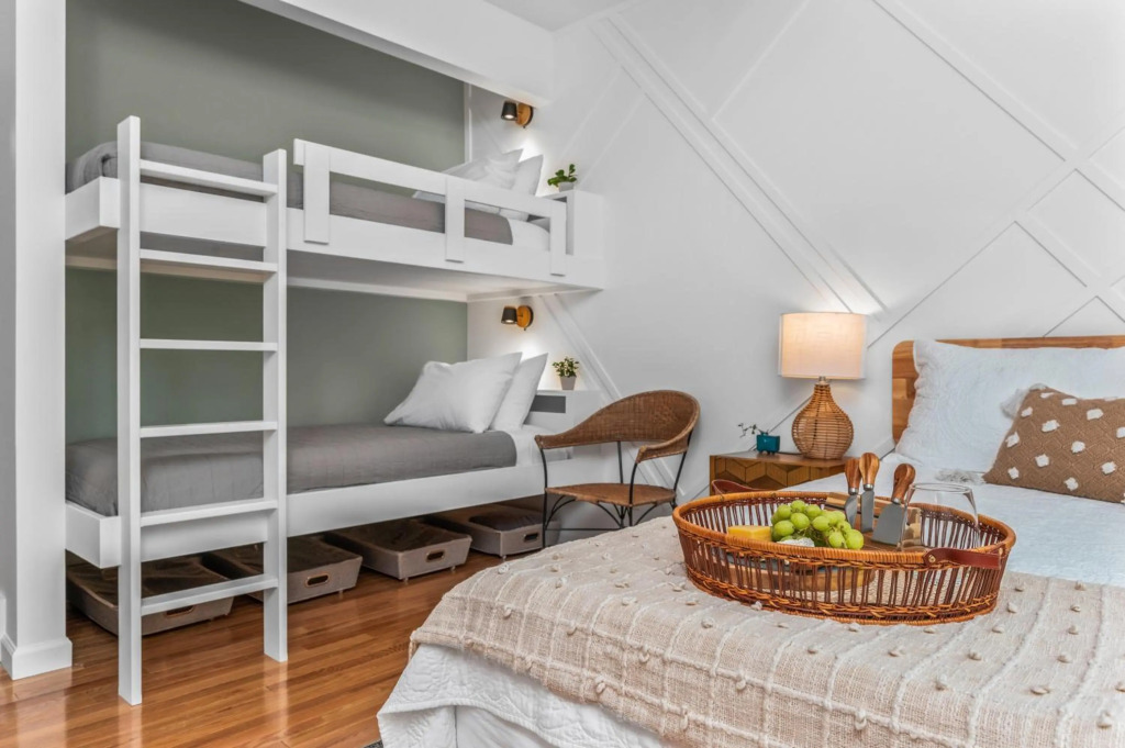 Bohemian Retreat 4BR Home Downtown Beach Wineries