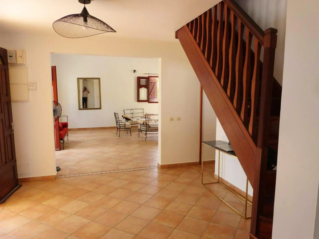Villa de 4 chambres avec piscine privee et wifi a Baie Mahault