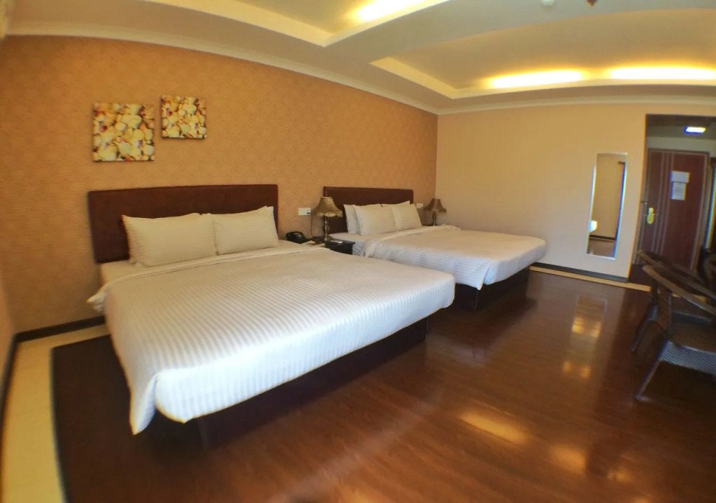 Grand Hoyah Hotel