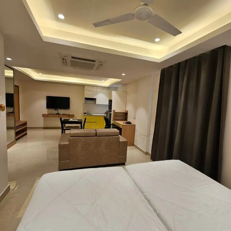 Western Suites