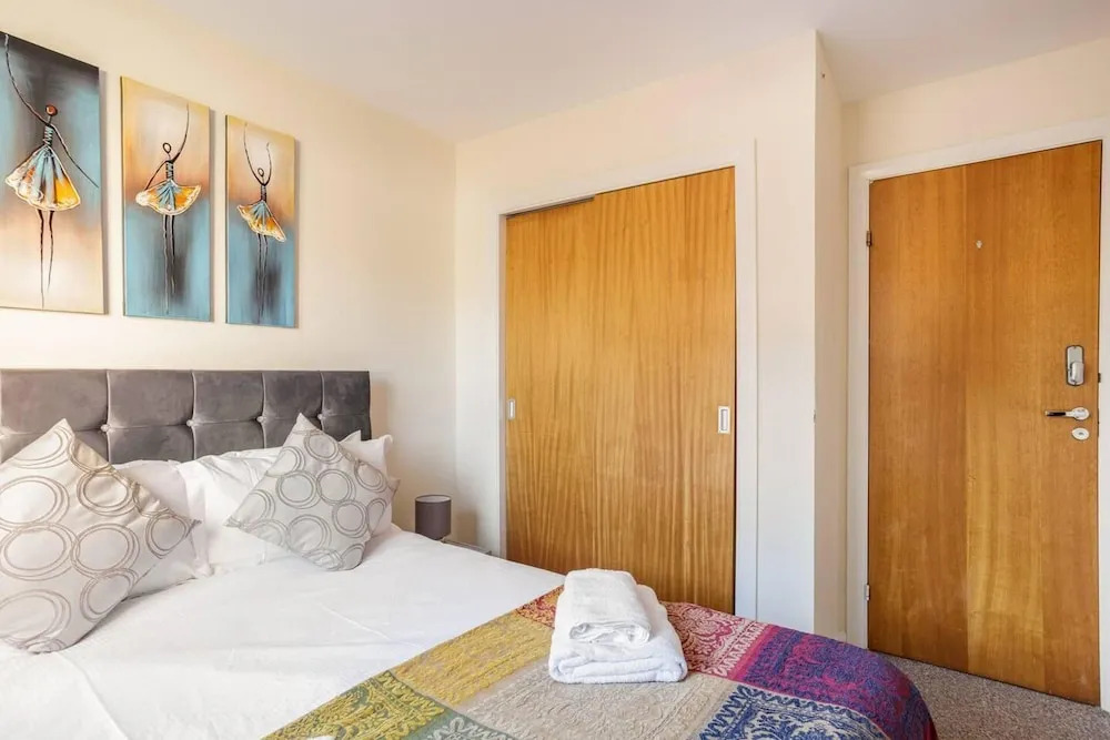 Summit Stylish Headland Court Apartment 2 Bedroom