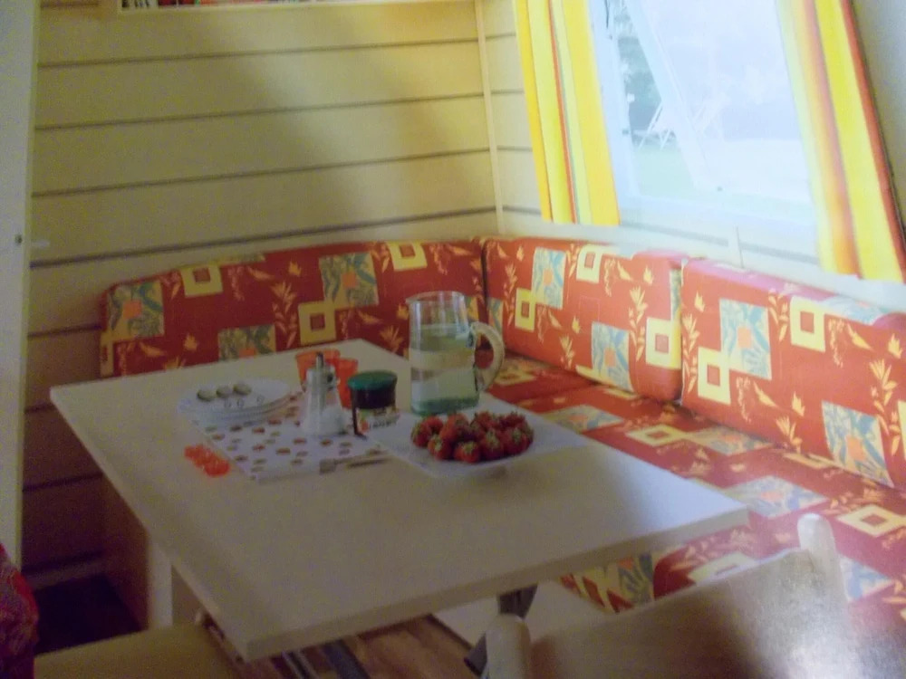 Bungalow With 2 Bedrooms in Fréjus, With Shared Pool, Furnished Terrace and Wifi - 2 km From the Beach