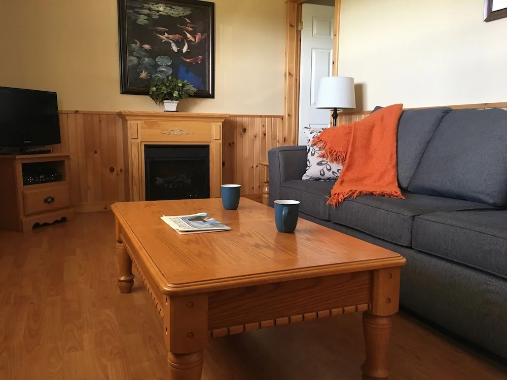 Upper Clements Cottages & RV Park