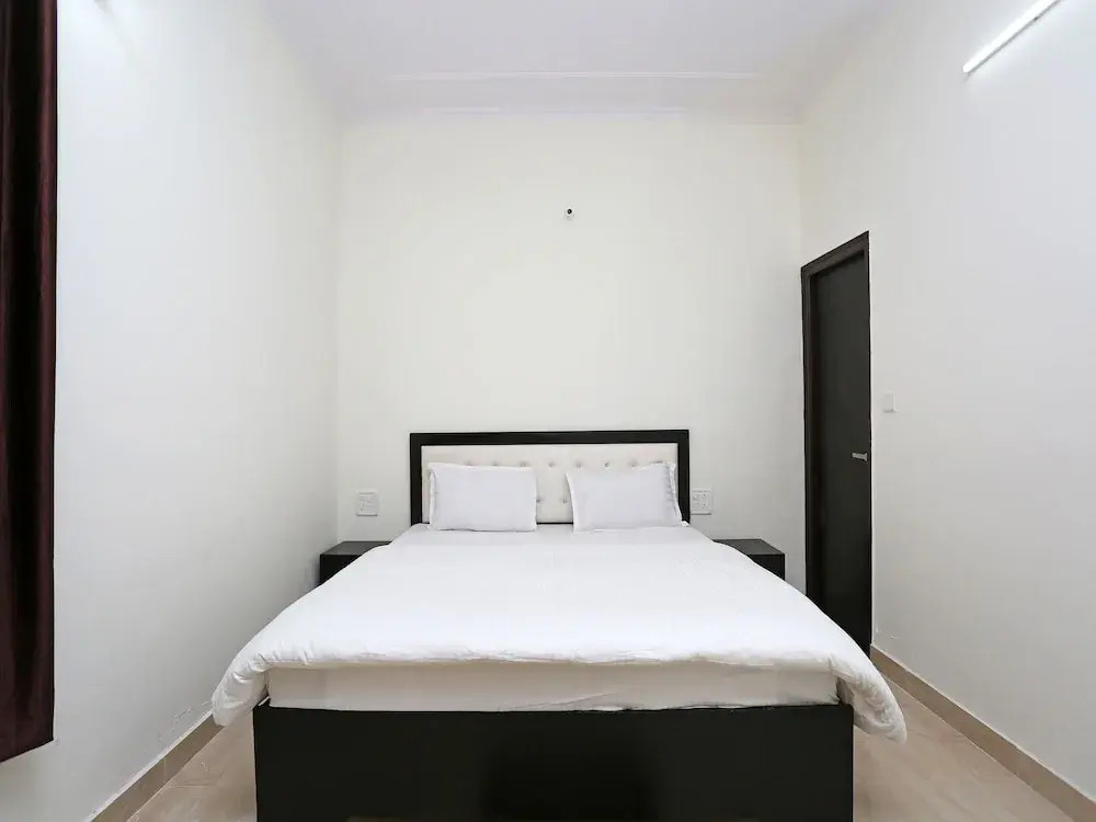 OYO 10853 Home 2BHK Bhimtal lake