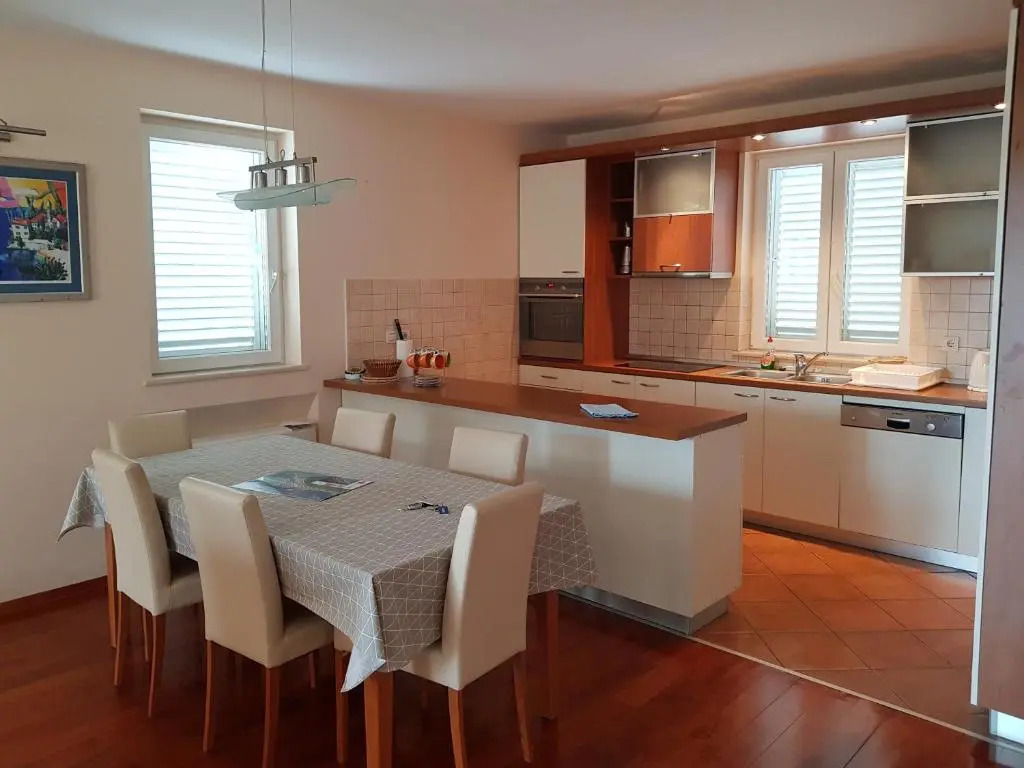 Apartments Laus