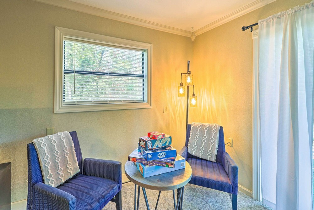Family-friendly Hot Springs Hideaway w/ Yard!