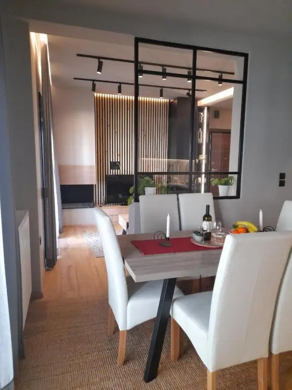 Relaxing Luxury Suite