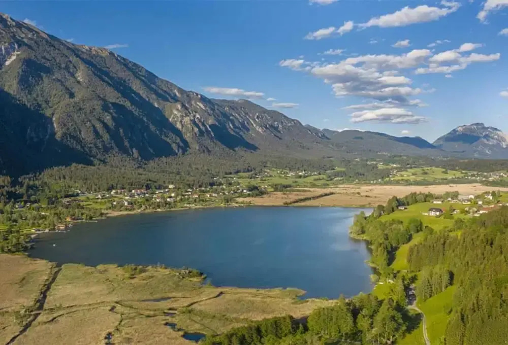 Luxury Chalet With ac Near Pressegger See
