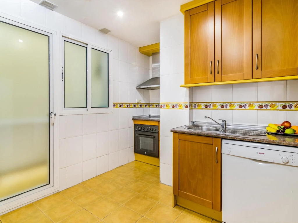 Banana Beach Marbella 4 pax 354