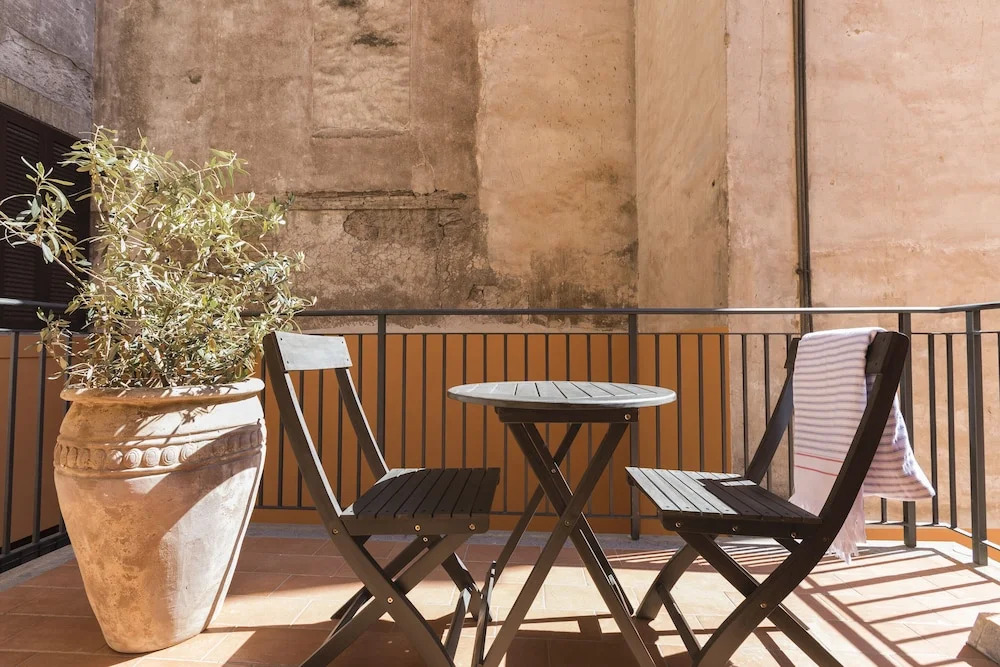 Central Vaticano Suites by Sonder