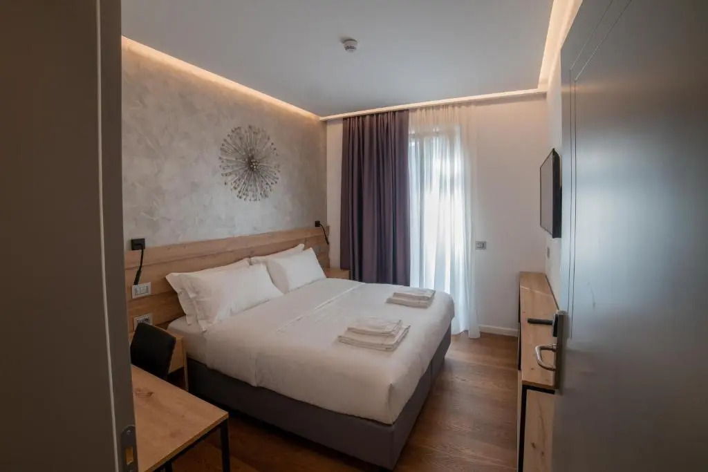 GRANDI 32 Boutique Residence
