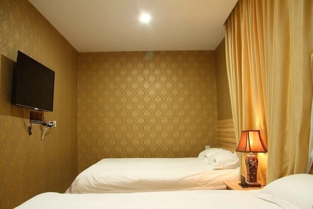 Center Of City Creo Hotel