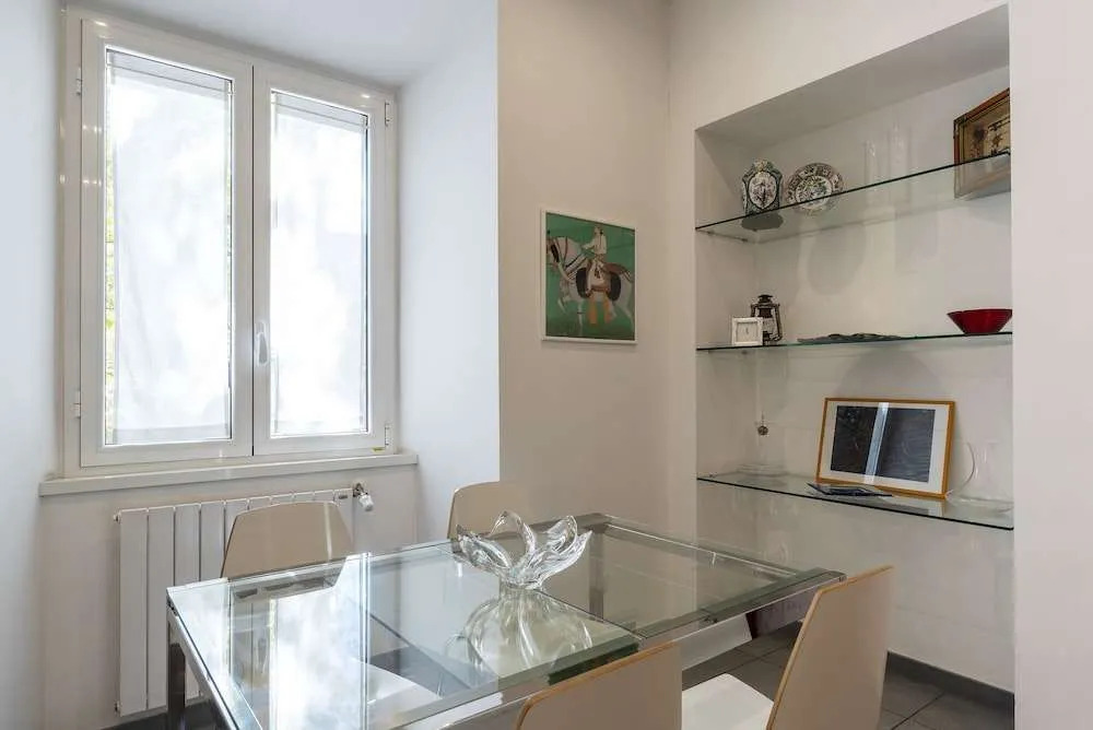 GuestHost - Porta Pia & Villa Torlonia Apartment with Balcony