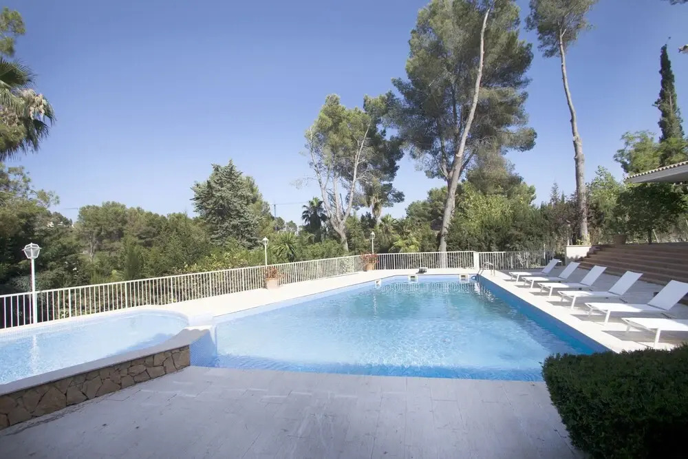 Charming Villa In The Exclusivity Of Son Vida