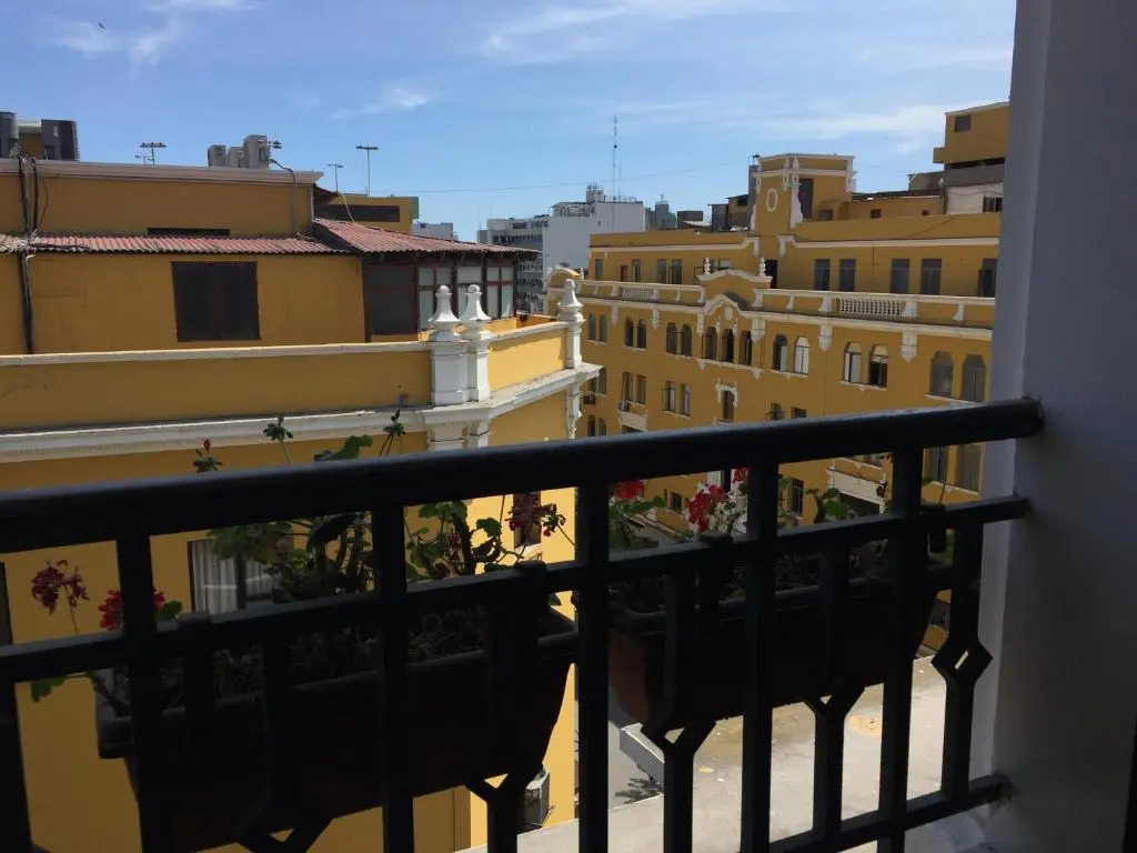 Best place in Plaza Mayor Lima, Pizarro building