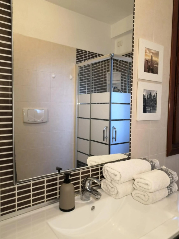 ValeValeHome - fully equipped kitchen, reserved parking, big garden
