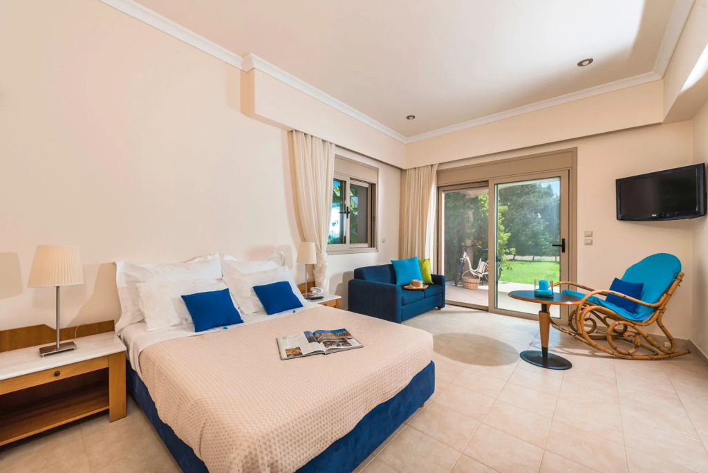 Bello Blu Estate Luxury Mediterranean Villa