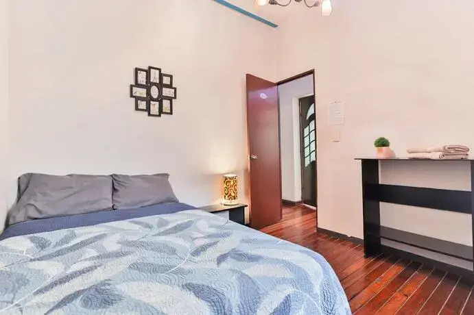 Hostpal Hostal Roma 185