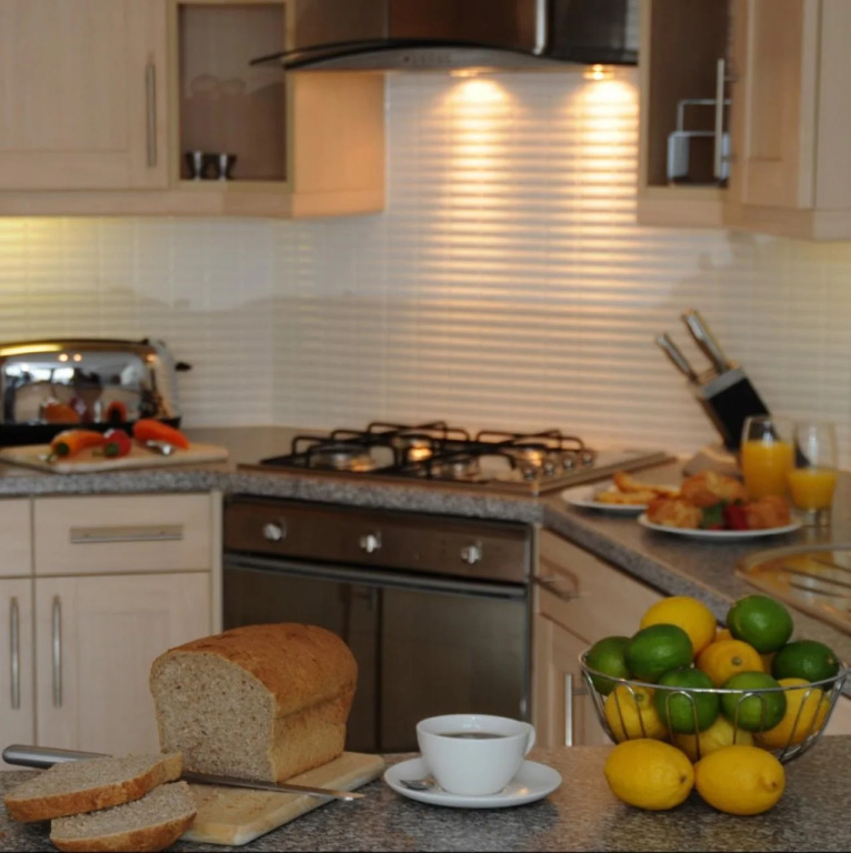Fountain Court Apartments - EQ2