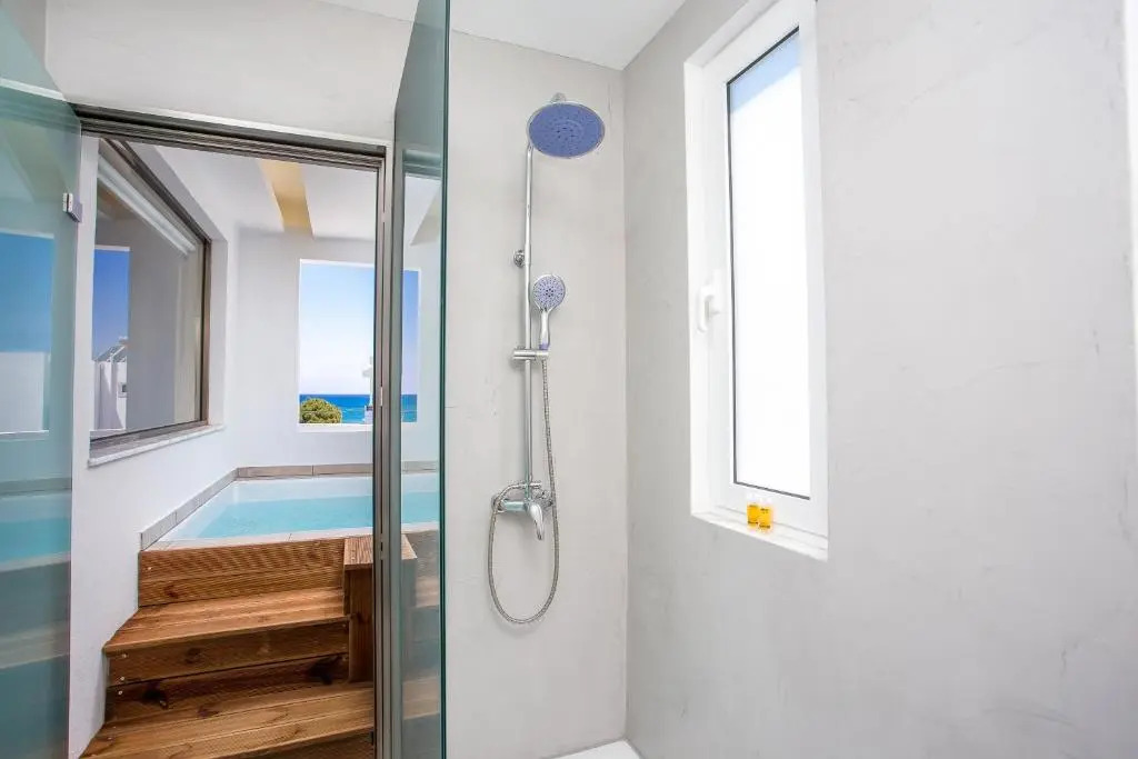 Alexander Studios & Suites