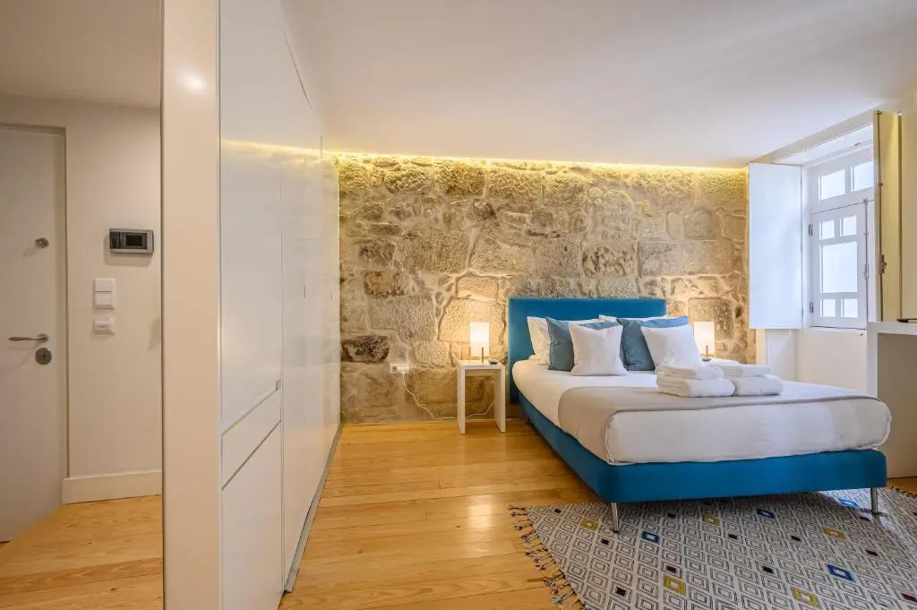 PWHC Miragaia Apartments