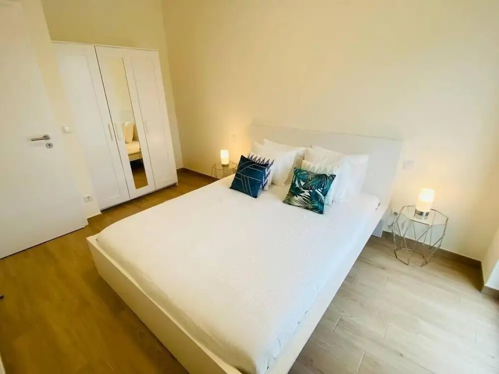 Luxury 2023 Flat in city center. Parking
