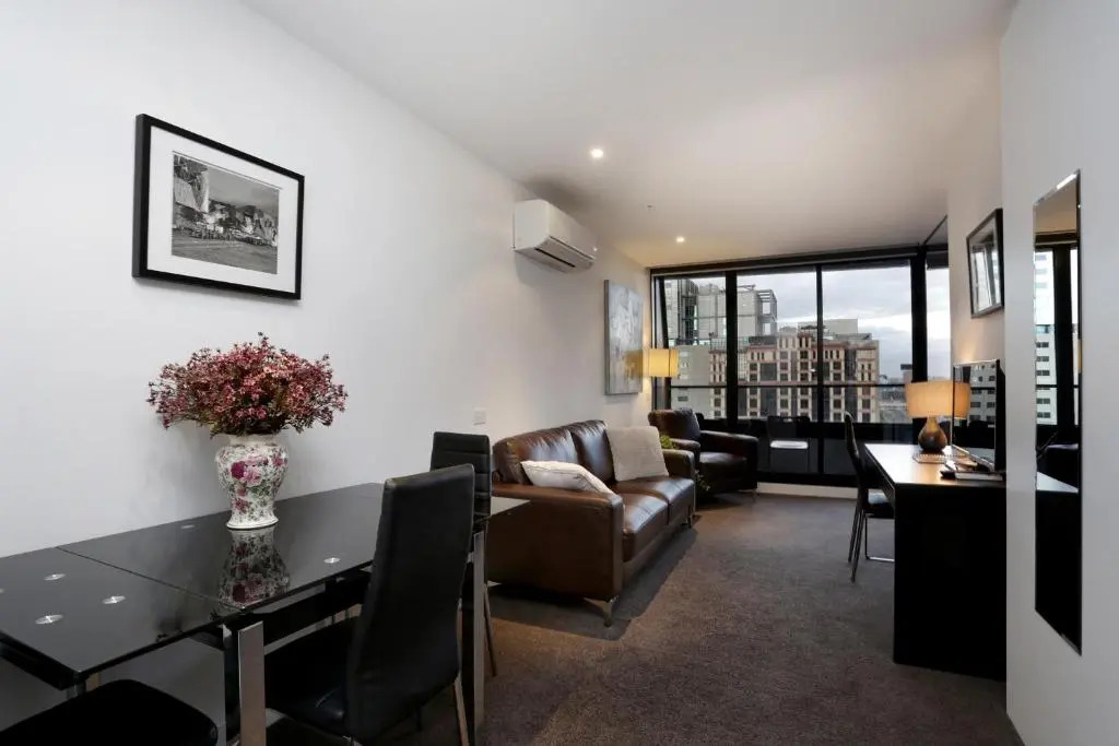 Aura on Flinders Serviced Apartments