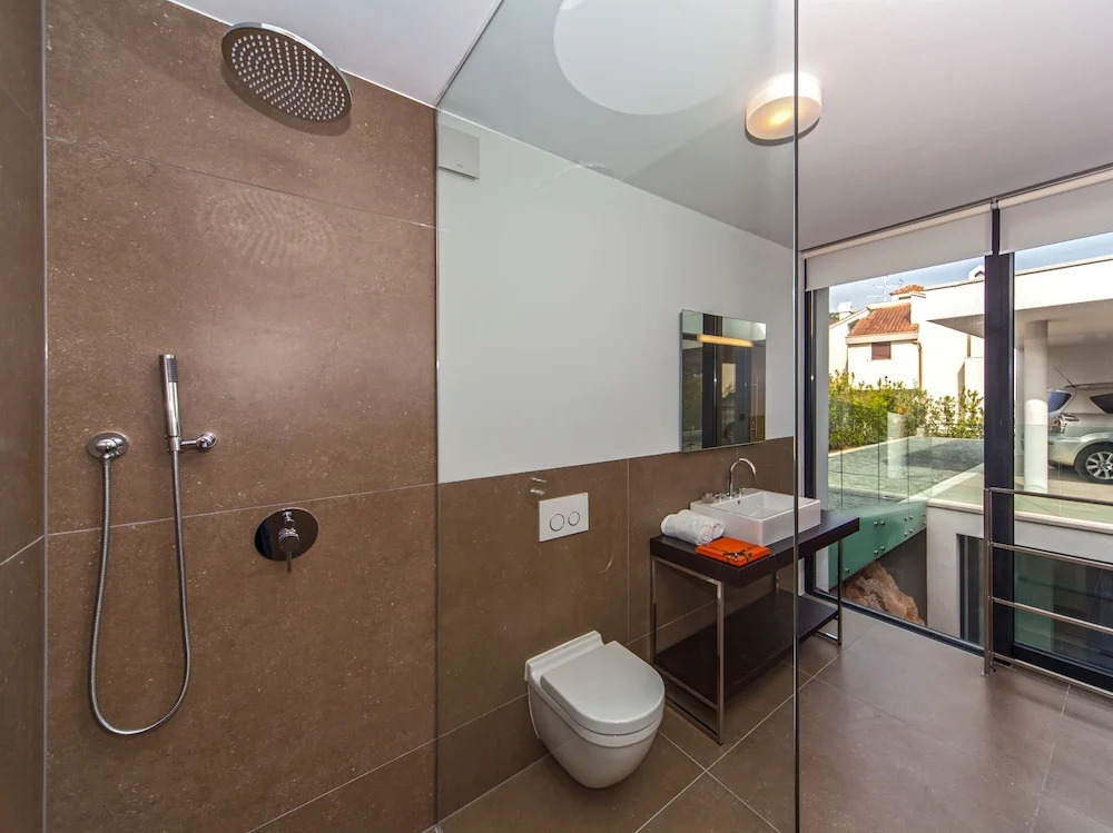 Golden Rays Luxury Villas & Apartments