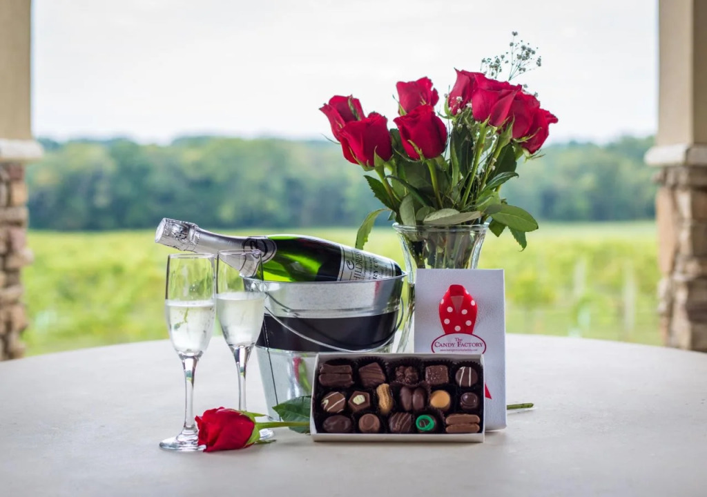 Holiday Inn Express & Suites Lexington North West-The Vineyard by IHG
