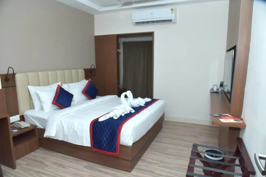 Zip by Spree Hotels Shirdi - Walkable Distance from Sai Baba Temple