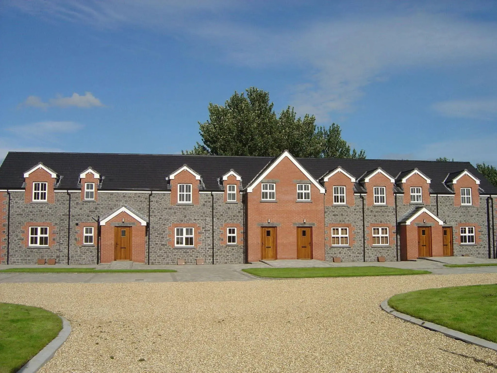 Stable Court Apartments