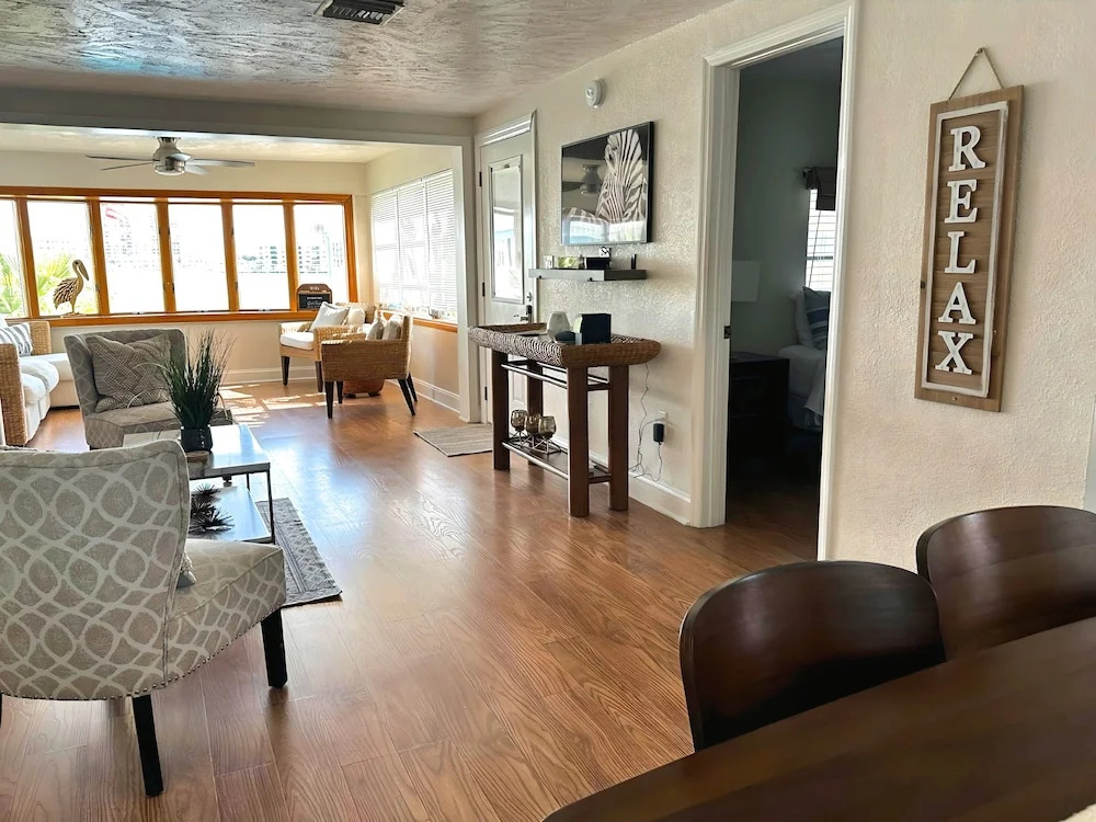 Charming 1940 Waterfront 2br-2ba Condo 2 Bedroom Condo by RedAwning