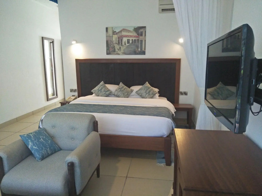 Travellers Beach Hotel & SPA