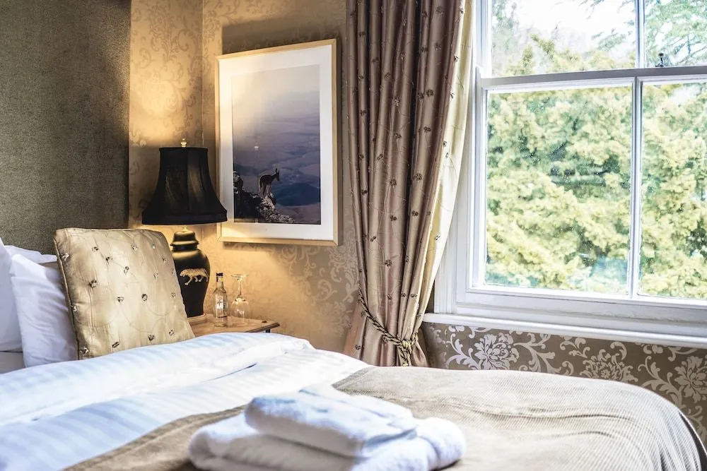 Tir-y-Coed Country House