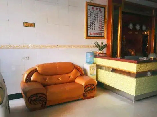 Cenxi Tonghe Hotel