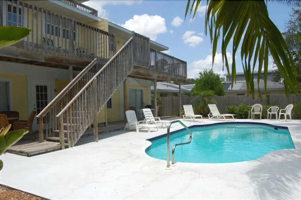 1012 Point of Rocks Road 3 Bedrooms 3 Bathrooms Duplex