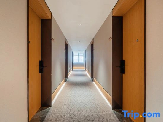 JI Hotel (Beijing Langxinzhuang Subway Station)