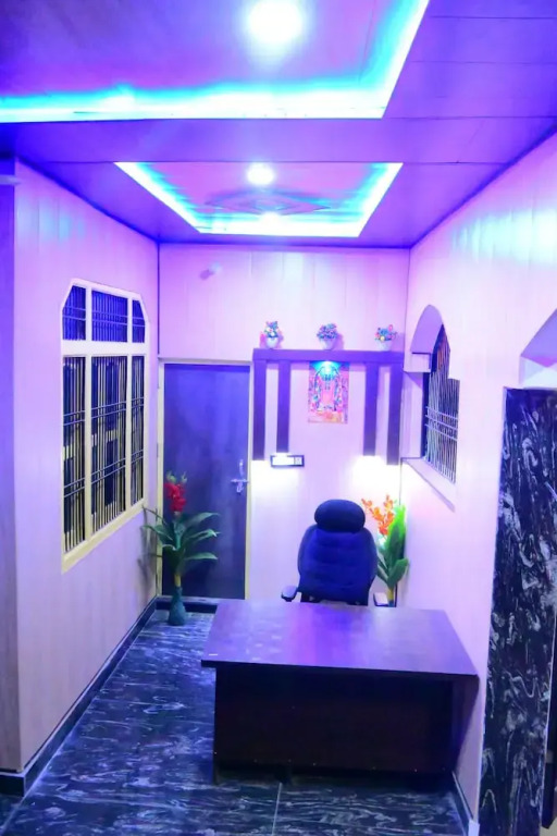 Shraddha Guest House Luxury Stay in Ayodhya