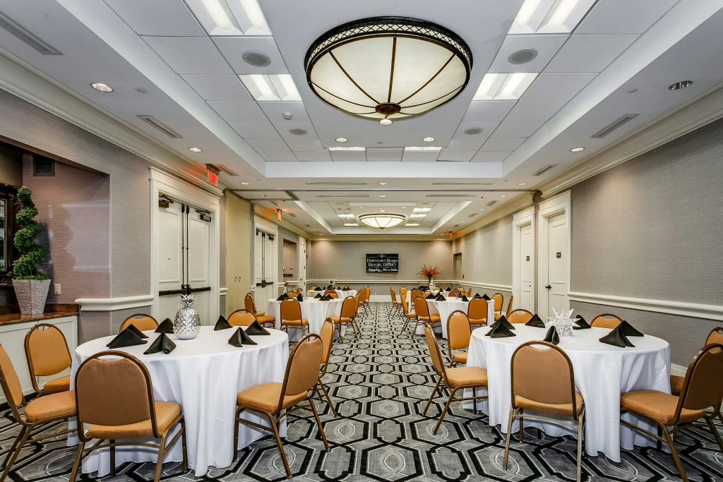 Hampton Inn & Suites Mobile - Downtown Historic District