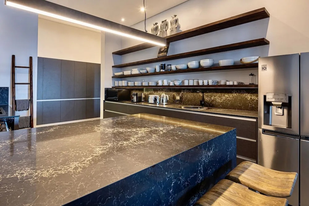 Dolphin Coast YOLO Spaces - The White House Boutique Villa