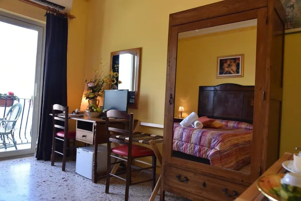 Taormina Al Bacio