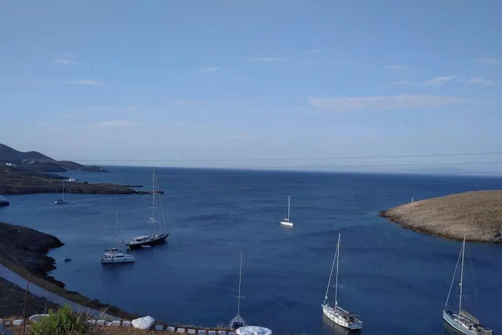 Loutra Kythnos Suites