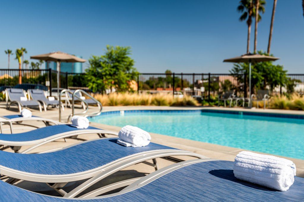 Holiday Inn Express & Suites Santa Ana - Orange County by IHG