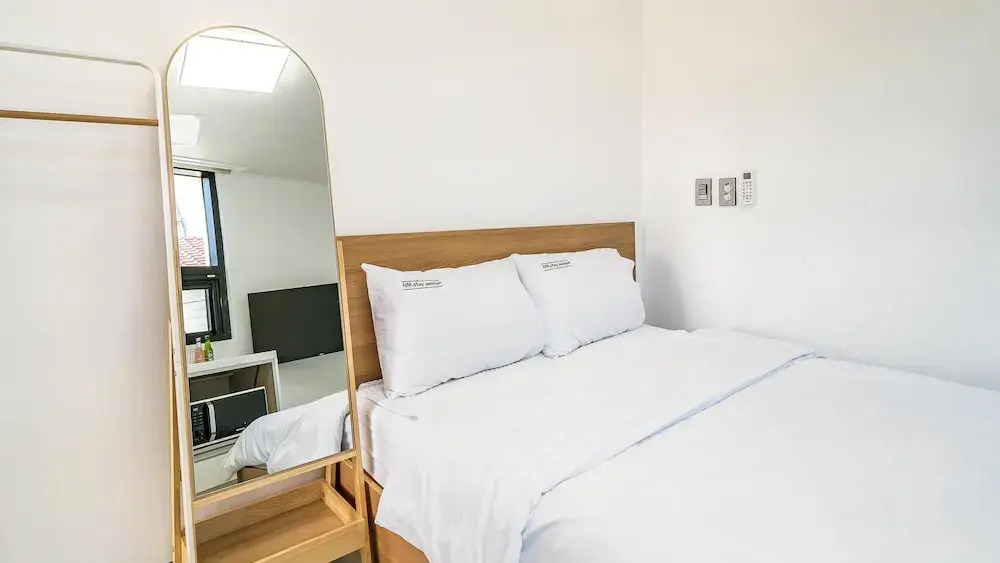 Yeosu Nangmanstay pension