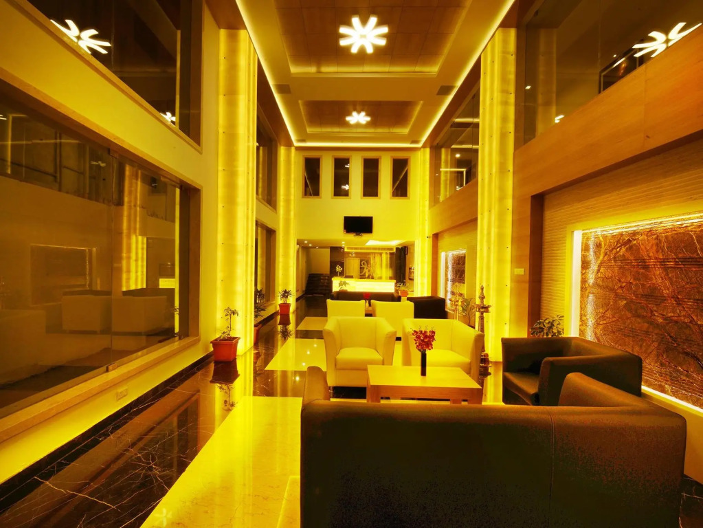Hotel Mahis Gateway